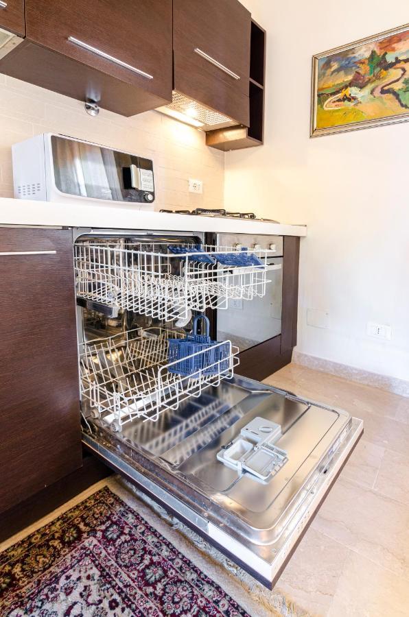 Begatto Apartment, Nel Cuore Del Centro Storico Bologna Bagian luar foto